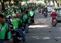 Ribuan Pengemudi Ojol Makassar Gelar Aksi Protes Tolak Draft Aturan Pembatasan 8 Jam Kerja