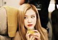Ulang Tahun ke-22, Inilah Trasformasi Rose BLACKPINK Sejak Kecil hingga Sekarang