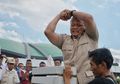 Ketua Fraksi Gerindra Unjuk Kebolehan Patahkan Empat Balok Semen Pakai Lengan di Hari Ulang Tahun Partainya