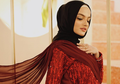 Sesuai Zodiak, Ini Warna Hijab yang Paling Cocok Untuk Penampilan Kita