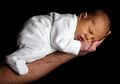 Jangan Panik Moms, Lakukan Ini Jika Berat Bayi Tidak Bertambah