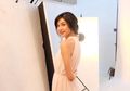 Buat Valentine, Sontek 6 Gaya Mikha Tambayong dengan Outfit Putih!