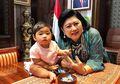 Bukan Cuma Dikirimi Buah Oleh Para Pejabat, Ani Yudhoyono Juga Mendapat Hadiah Spesial dari Sang Cucu Saat Dirawat