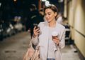 Bakteri Bisa Ada di Handphone, Ini Cara Efektif Untuk Membersihkan