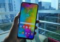 Review Samsung Galaxy M20: Cocok Untuk Kamu yang Nggak Suka Bawa Powerbank
