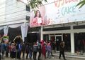 Belum Genap 2 Tahun, Bangunan Toko Roti Via Vallen Ditutupi Baliho