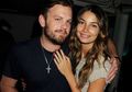 Lahirkan Anak Kedua, Lily Aldridge Pamerkan Dapur Retro yang Cantik