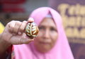 Membatik Tak Hanya di Atas Kain, Kini Telur Juga Bisa Digambar Motif Batik