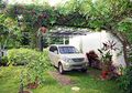 Inspirasi Desain Carport Berkanopi, Bikin Rumah Teduh dan Adem!