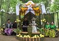Pasangan Ini Dipuji Karena Adakan Pesta Pernikahan di Wisata Alam, Menu Prasmanan Sampai Pelayanannya Layak Ditiru