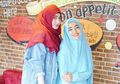 Gaya Kekinian Anak Cindy Fatikasari, Tengku Syaira dengan 4 Outer Jeans Kece!