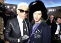 7 Foto ini Buktikan Mendiang Karl Lagerfeld Dekat dengan Industri Kpop