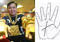 Seorang Pria Pakai Emas 13 Kg dan Beli Mobil Berlapis Emas, Seperti Inilah Bentuk Garis Tangan Orang yang akan Kaya Raya di Masa Depan