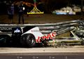 VIDEO - Pembalap F1 Lolos dari Kobaran Api Usai Mobilnya Terbakar di GP Bahrain