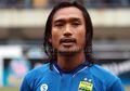 Dua Pemain Muda Diproyeksi Gantikan Peran Hariono di Persib Bandung