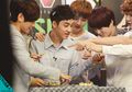 8 Bukti Utama Bahwa D.O ‘EXO’ adalah Fans ‘EXO’. Kok Bisa?