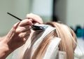 4 Kesalahan yang Kita Lakukan Saat Mewarnai Rambut di Salon