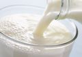 Cari Tahu 8 Manfaat Susu Buat Kecantikan Kulit & Rambut Kita!