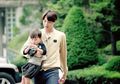 10 Idol Kpop yang Bertemu dengan Kembaran Tanpa Hubungan Darah. Mirip Banget!