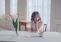 10 Lagu Taeyeon yang Menggambarkan Sedihnya Perasaan Kita Saat Patah Hati