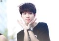 Sebelum Terkenal, 5 Seleb Kpop Ini Pernah Bekerja Part Time Lho!