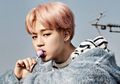 6 Pengalaman Lucu Seleb Korea Saat Fangirling/Fanboying Sama Idola