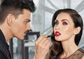 Tampil Glamor dengan Makeup dari LAKME Absolute Reinvent