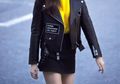Contek 10 Gaya Kece Seleb Kpop Memakai Leather Jacket Buat Kegiatan Sehari-hari