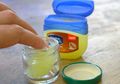 Selain Menghilangkan Jerawat, Ini 7 Kegunaan Petroleum Jelly Untuk Kecantikan