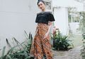 8 Style dengan Celana yang Cocok Dipakai Kondangan ala Selebgram