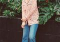 6 Mix and Match Floral Outfit ala Selebgram Supaya Enggak Kelihatan Tua