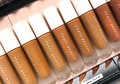7 Tips Membeli Foundation Agar Enggak Salah Pilih Warna