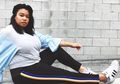 7 Mix and Match Celana dan Sneakers Untuk Cewek Bertubuh Gemuk