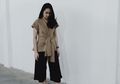 7 Mix and Match Celana Hitam Buat ke Kampus ala Selebgram Indonesia