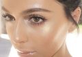Super Mudah! 4 Langkah DIY Lipstik Nude yang Sesuai dengan Warna Kulit Kita