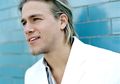Mundur Dari Fifty Shades of Grey, Charlie Hunnam Lewatkan Bayaran Rp 1,4 Milliar Per Hari