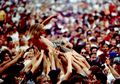 Ini Dia Awal Mula dan Sejarah dari Moshing dan Mosh Pit!