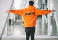 7 Items yang Ngebuktiin Orange Bakal Jadi Tren Fashion 2017
