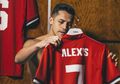 Duh, Alexis Sanchez Bocorin Jersey Manchester United Buat Musim Depan?
