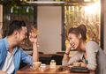 Ini Alasan Kenapa Cewek Lebih Suka Cowok Humoris daripada Romantis