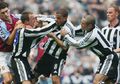 Sejarah Hari Ini, Dua Pemain Newcastle United Berantem di Lapangan, Siapa, Sih, Mereka?