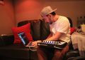 Ratusan Alat Musik Yang Pernah Dipakai Linkin Park Dijual Untuk Amal. Tertarik, bro?
