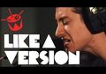 Arctic Monkeys cover Tame Impala 'Feels Like We Only Go Backwards'