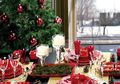 Simpel Namun Meriah, Cek 5 Ide Dekorasi Natal Cantik untuk Meja Makan!