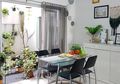 Rindang, Intip Desain Rumah Bergaya Tropis Tipe 48 yang Rimbun dengan Tanaman!