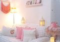Cantiknya Si Ruang Tamu Shabby Chic Milk Hunian @kimi_ira