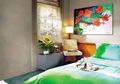Hadirkan Kesan Lega di Kamar Mungil