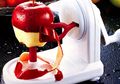 Spin N' Peel Apple Peeler, Kupas Apel jadi Mudah