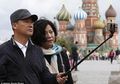 Tongkat Selfie Jadi Senjata Baru Membela Diri, Sekolah di Rusia Mengajarkan Teknik Penggunaannya