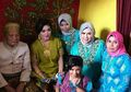 Keluarga: Pernikahan Gadis 25 dengan Laki-laki 70 Tahun Bukan karena Materi dan Mahar yang Lebih dari Rp1 Miliar